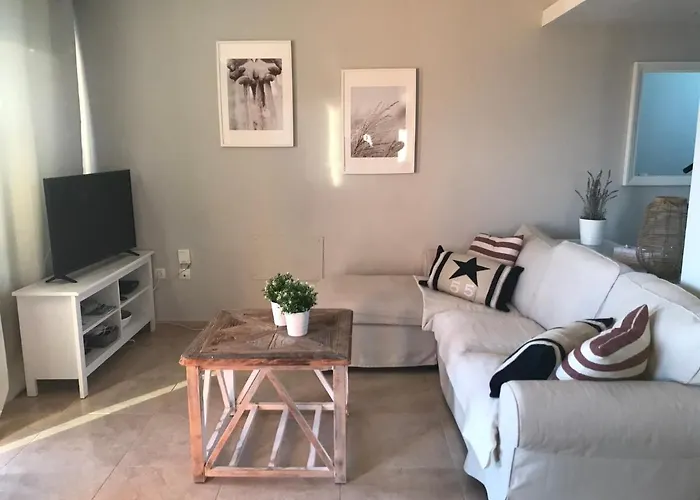 דירה Belle Vue Triplex On The Hill *