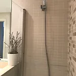 Belle Vue Triplex On The Hill Apartment
