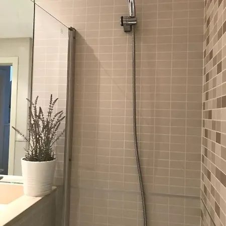 Belle Vue Triplex On The Hill Διαμέρισμα