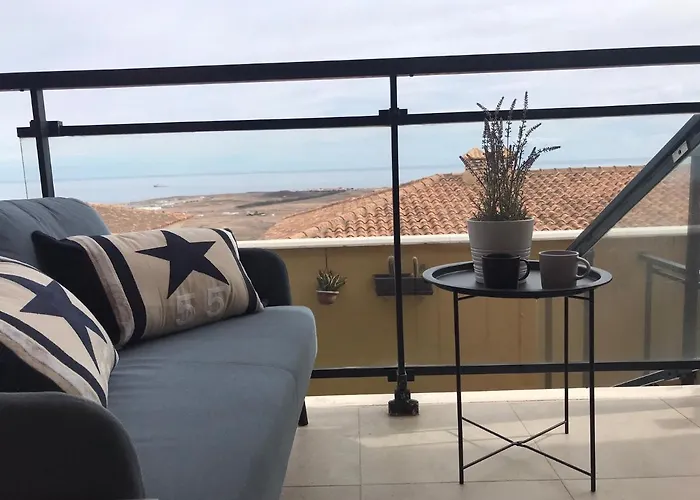 Belle Vue Triplex On The Hill