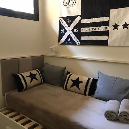 Belle Vue Triplex On The Hill